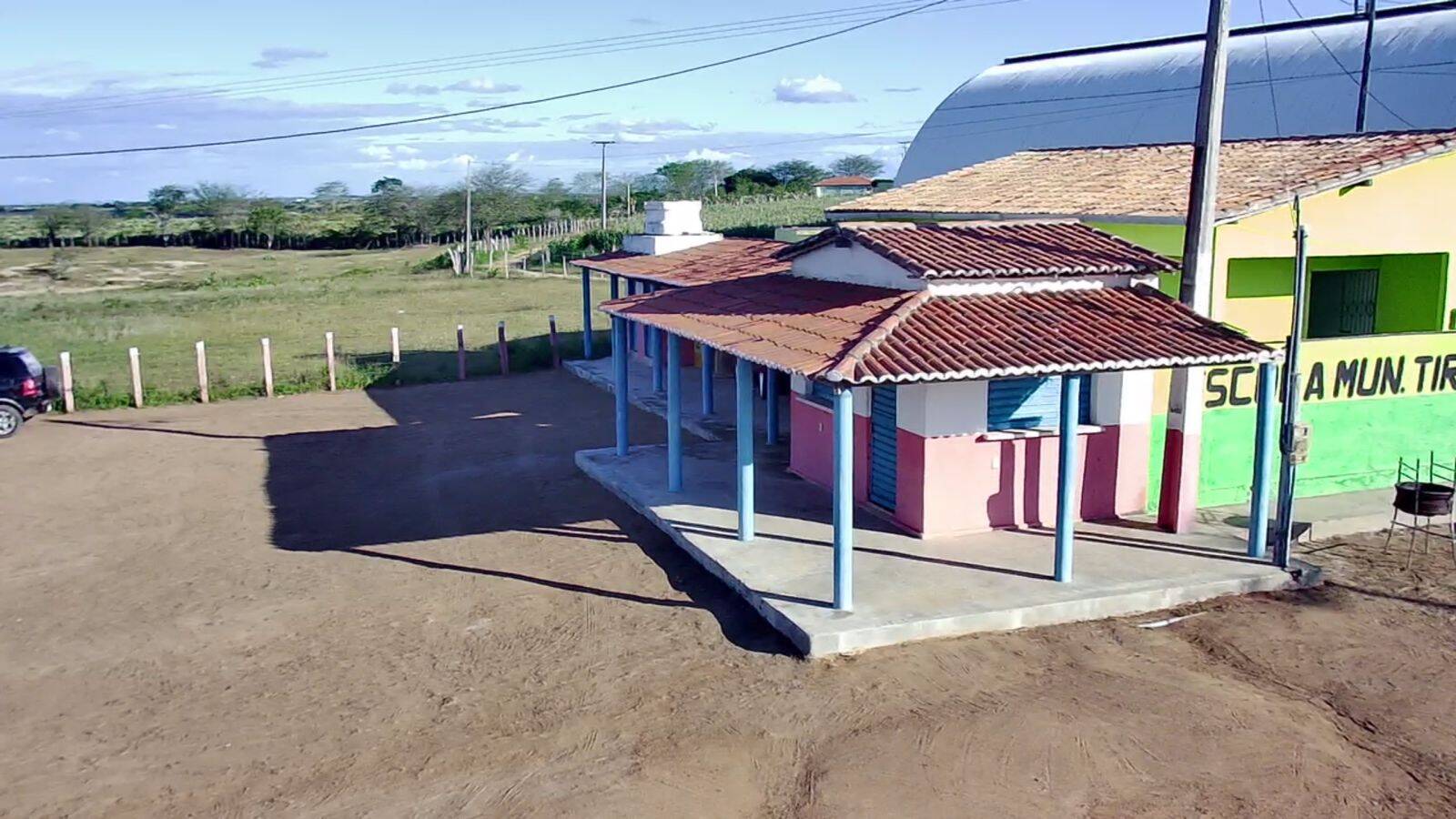 #16 - Sala para Venda em Coronel João Sá - BA