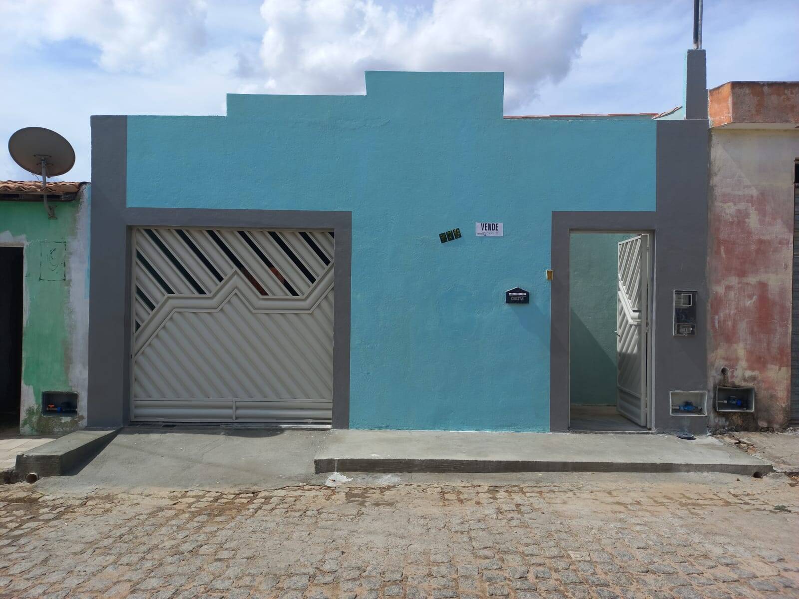 #35 - Casa para Venda em Coronel João Sá - BA